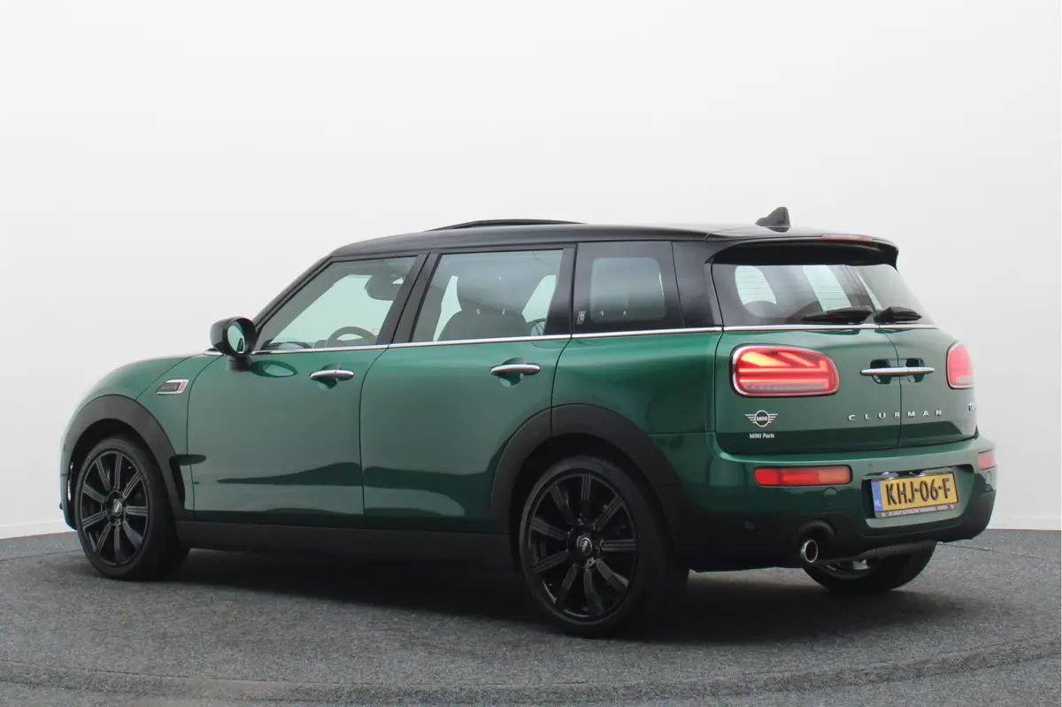 1.5 Cooper Automaat Knights Bridge Edition Leer, Panoramadak, Apple Carplay, Virtual Cockpit, LED, Cruise, Camera, 18''