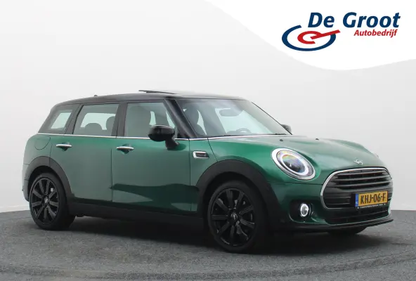 1.5 Cooper Automaat Knights Bridge Edition Leer, Panoramadak, Apple Carplay, Virtual Cockpit, LED, Cruise, Camera, 18''