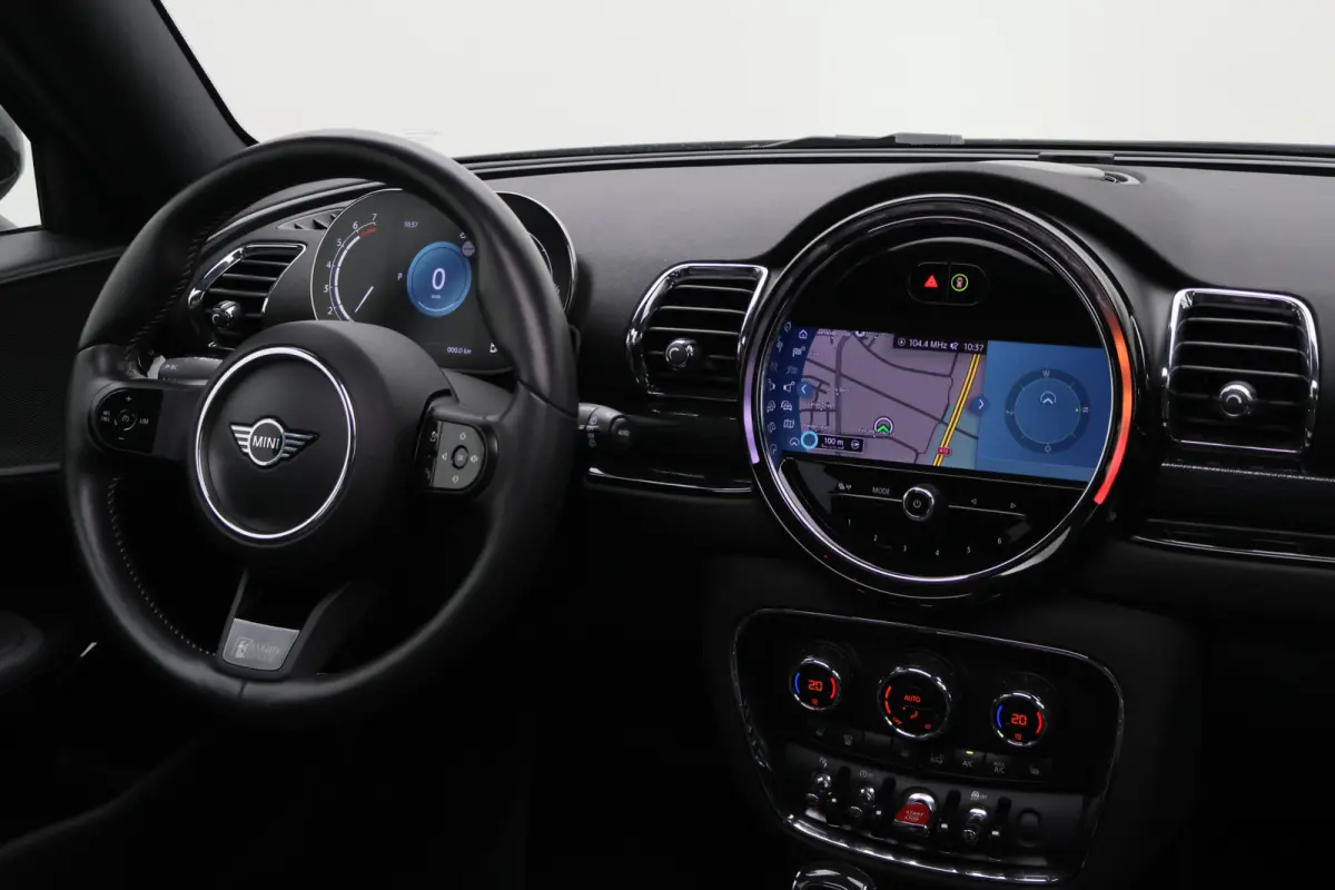 1.5 Cooper Automaat Knights Bridge Edition Leer, Panoramadak, Apple Carplay, Virtual Cockpit, LED, Cruise, Camera, 18''
