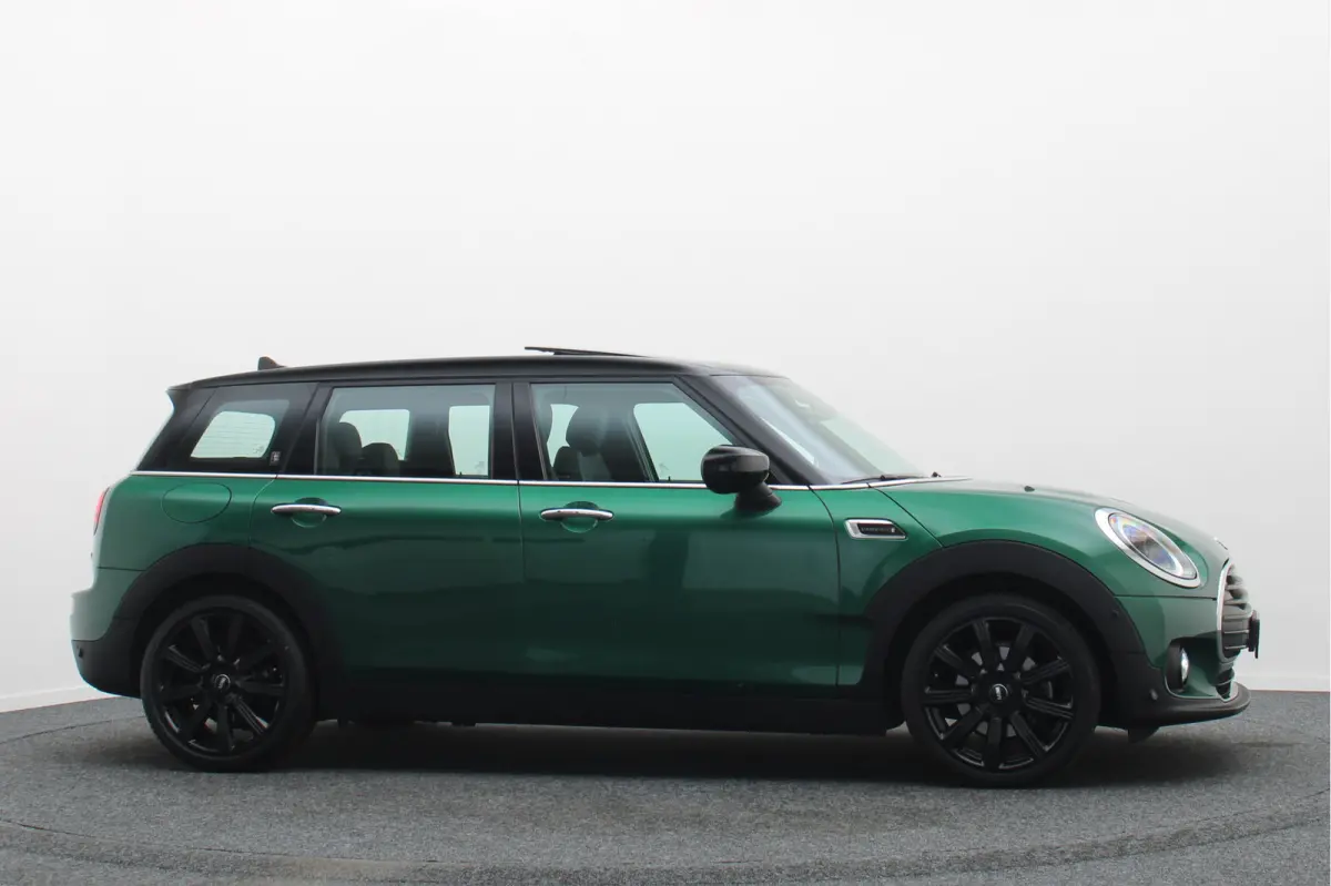 1.5 Cooper Automaat Knights Bridge Edition Leer, Panoramadak, Apple Carplay, Virtual Cockpit, LED, Cruise, Camera, 18''