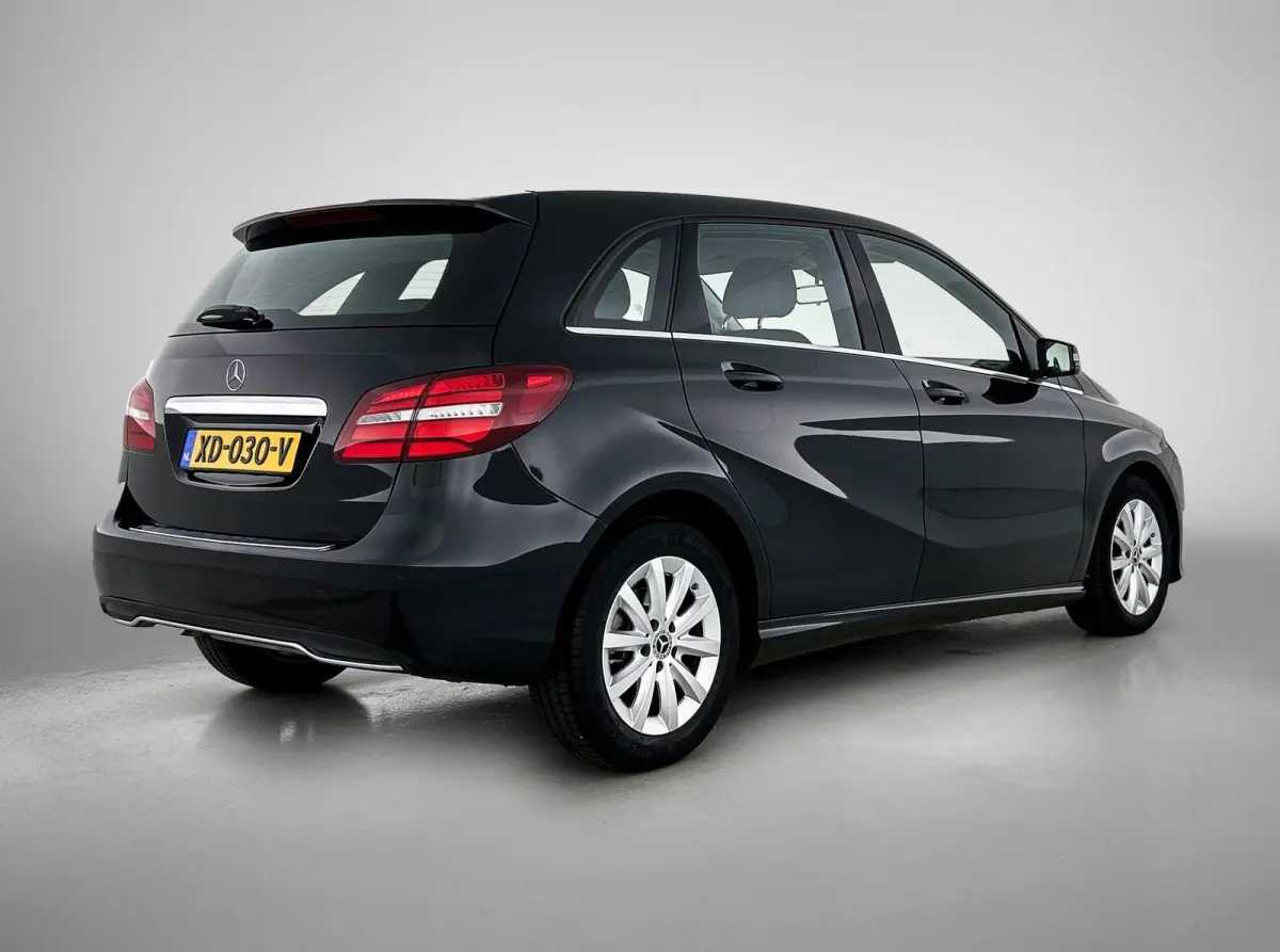 180 Ambition | AUTOMAAT | NAVIGATIE | AIRCO | CRUISE CONTROL | LED | PARKEERSENSOREN |