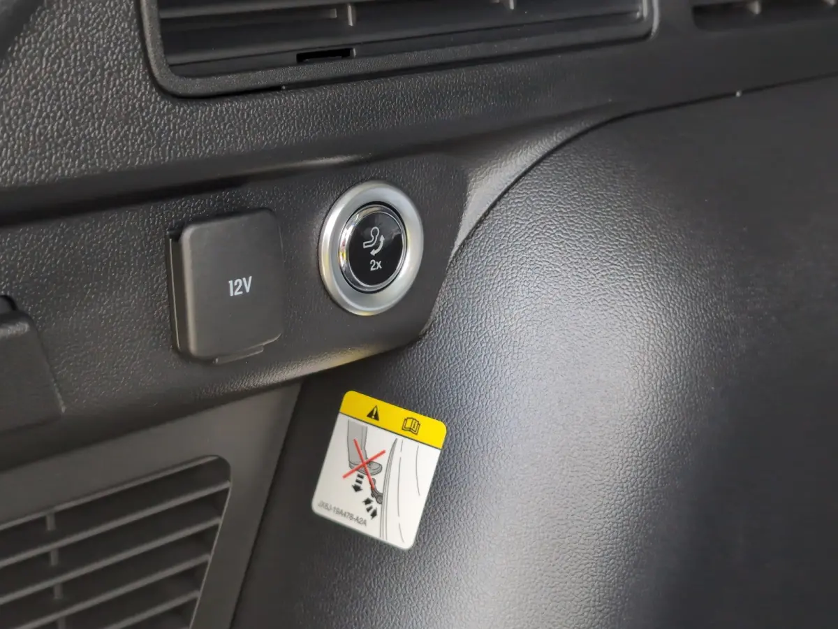 Plug-In Hybrid Titanium | TREKHAAK | WINTERPAKKET | ADAPTIEVE CRUISE CONTROL | DRAADLOZE CARPLAY | Achteruitrijcamera | Adaptieve Cruise Control | Agate Black Metallic