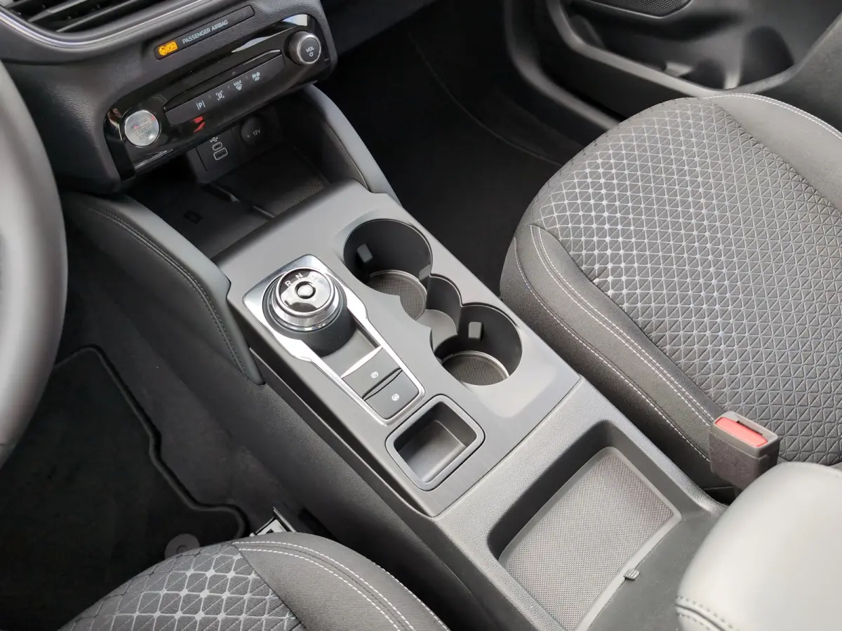 Plug-In Hybrid Titanium | TREKHAAK | WINTERPAKKET | ADAPTIEVE CRUISE CONTROL | DRAADLOZE CARPLAY | Achteruitrijcamera | Adaptieve Cruise Control | Agate Black Metallic