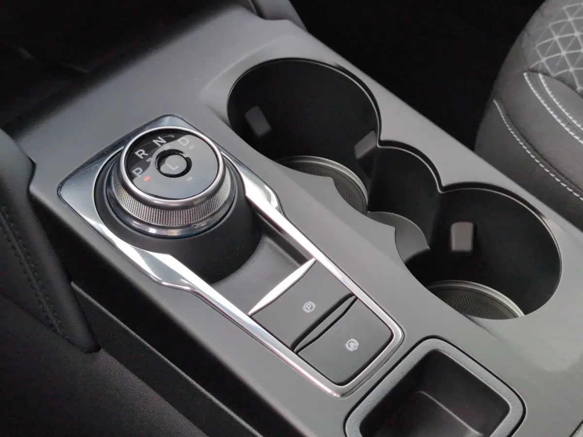 Plug-In Hybrid Titanium | TREKHAAK | WINTERPAKKET | ADAPTIEVE CRUISE CONTROL | DRAADLOZE CARPLAY | Achteruitrijcamera | Adaptieve Cruise Control | Agate Black Metallic