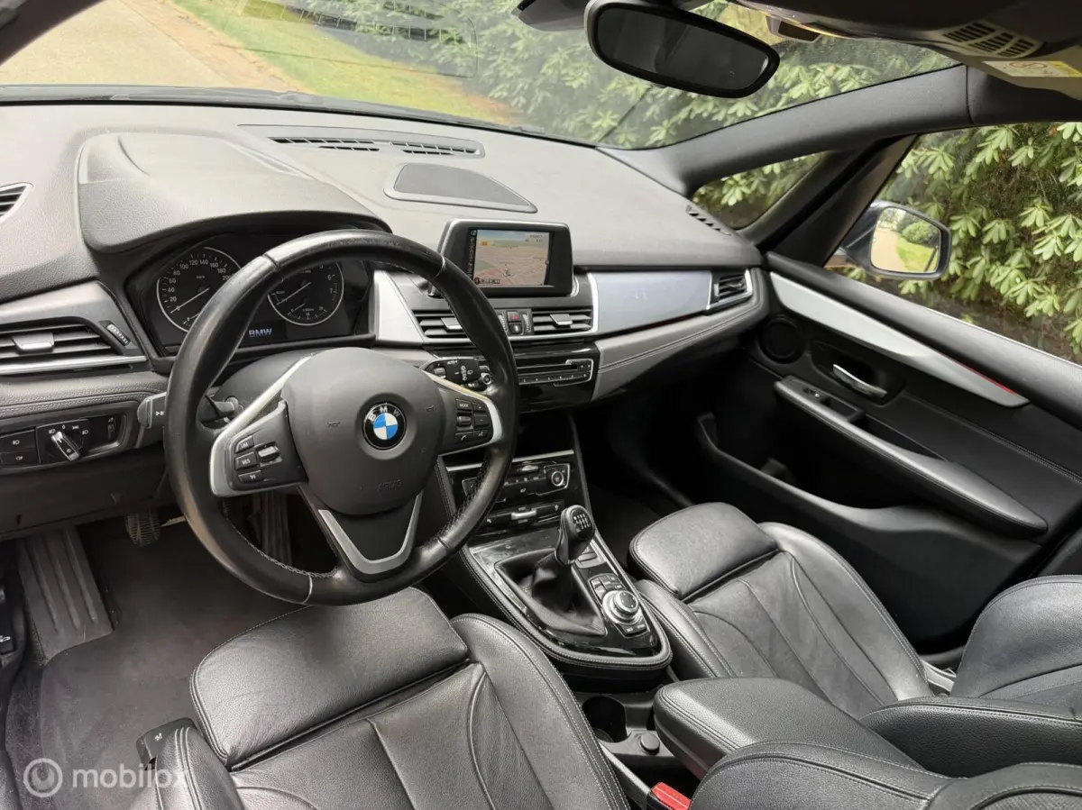 218i High Executive 7p Leer Pano