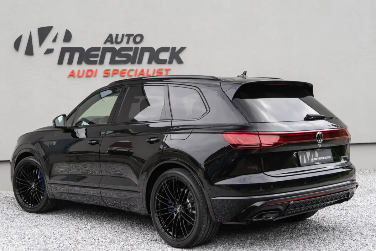3.0 TSI eHybrid 4MOTION R / 5 Jaar Fabrieksgarantie/ Puglia/ Standkachel/ Luchtvering/ Adaptive Cruise Control/ Panoramadak/ 340kW (461PK)