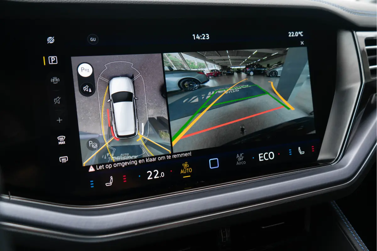 3.0 TSI eHybrid 4MOTION R / 5 Jaar Fabrieksgarantie/ Puglia/ Standkachel/ Luchtvering/ Adaptive Cruise Control/ Panoramadak/ 340kW (461PK)