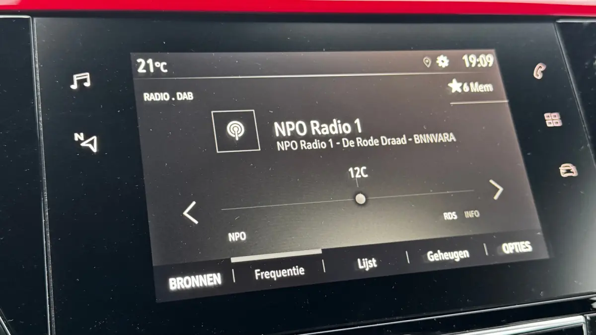 1.2 TURBO 100PK GS-LINE / NAVI / AIRCO / LED / 16" LMV / BLUETOOTH / CRUISECONTROL !!