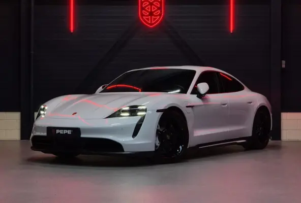93kWh Performance Plus |PASM|FABRIEKSG.|5-ZITS|21"