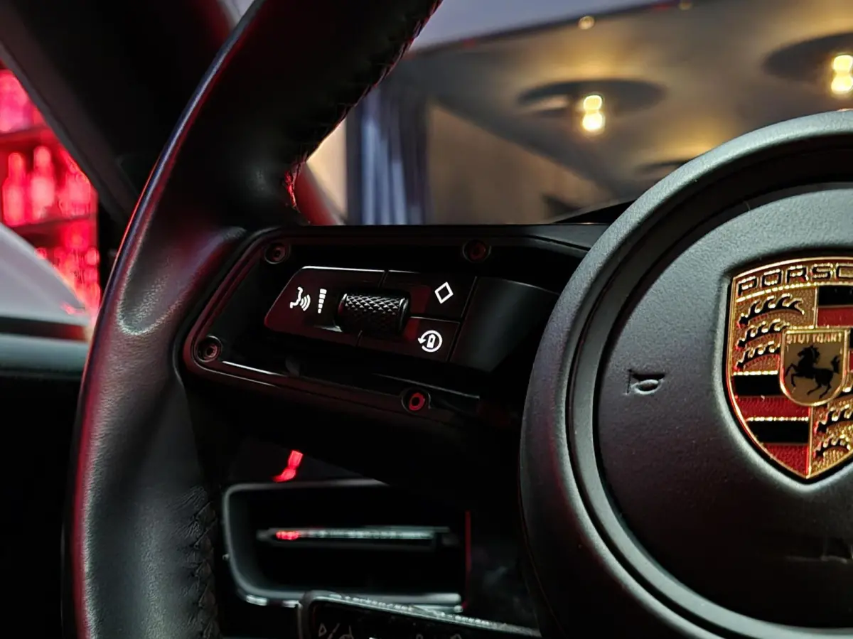 93kWh Performance Plus |PASM|FABRIEKSG.|5-ZITS|21"