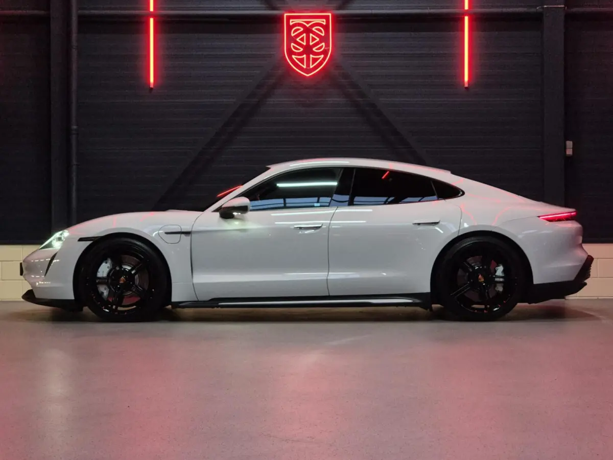 93kWh Performance Plus |PASM|FABRIEKSG.|5-ZITS|21"