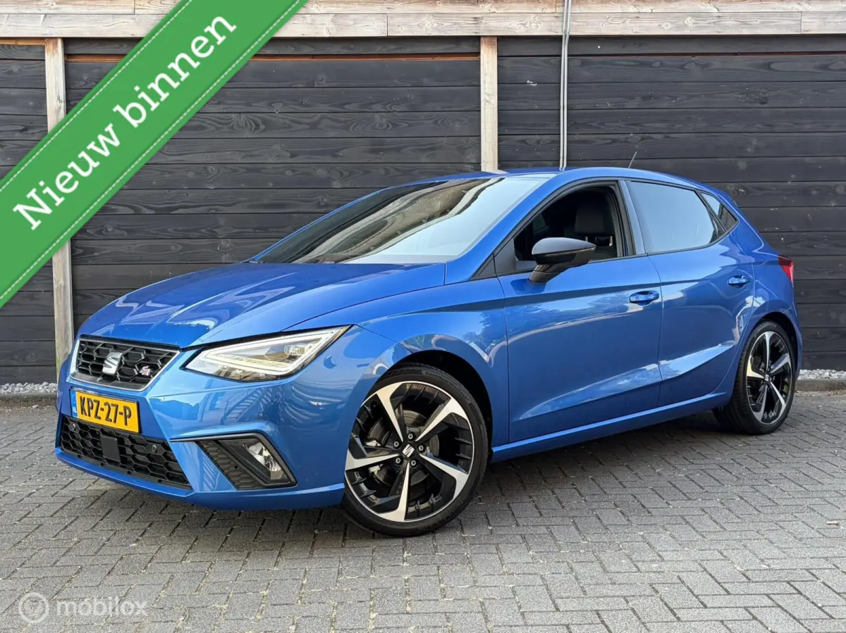 1.0 EcoTSI FR Business Camera / 18" / Beats / LED / 15.875 KM!!