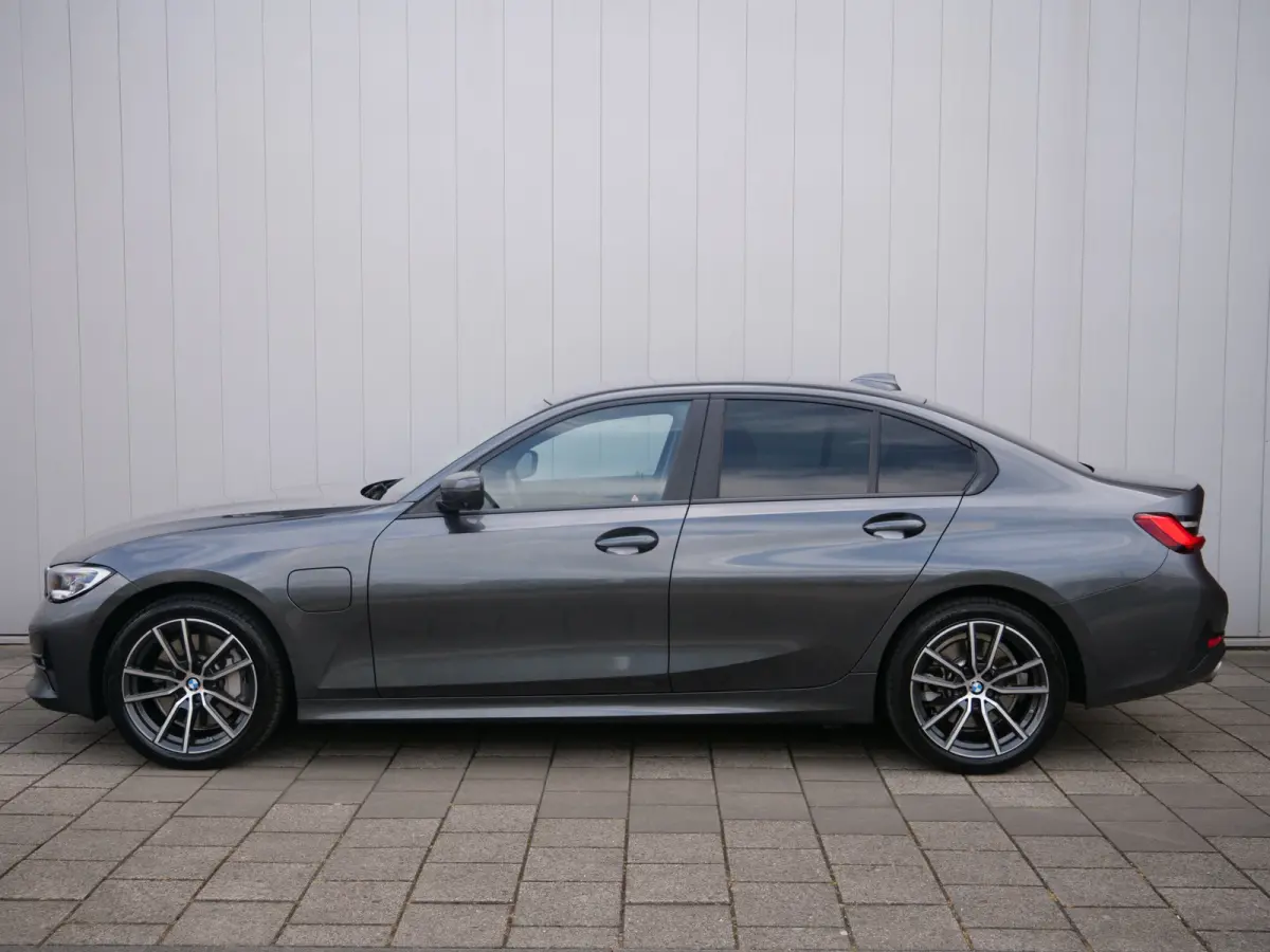 330e High Executive 292Pk Automaat Apple Carplay / Adaptive Cruise / Head-up Display