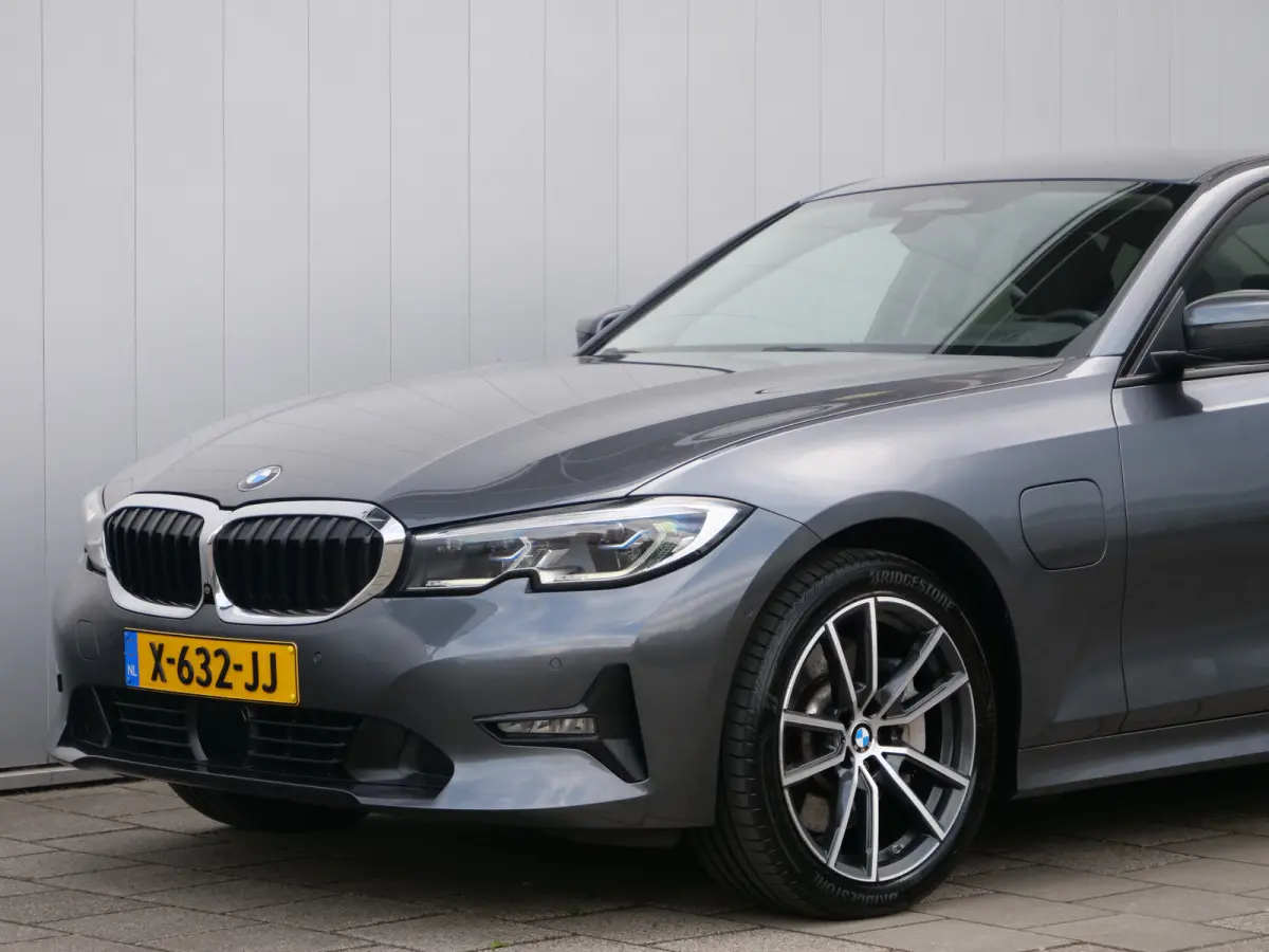 330e High Executive 292Pk Automaat Apple Carplay / Adaptive Cruise / Head-up Display