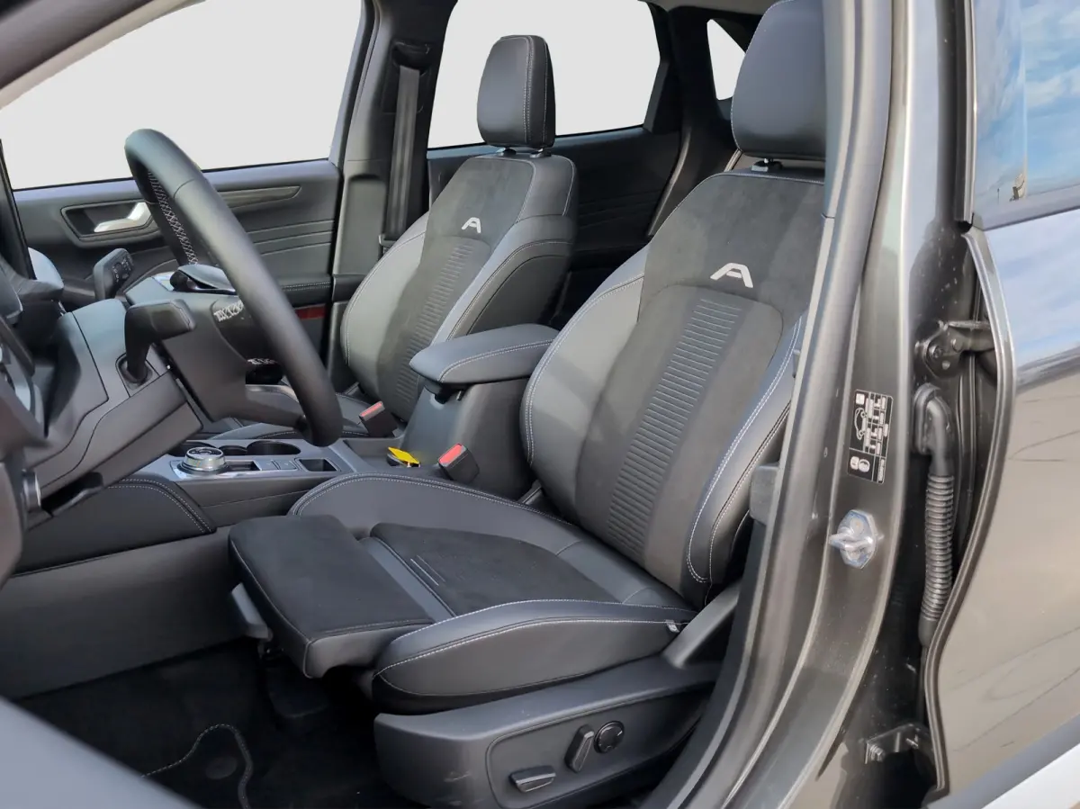 Plug-In Hybrid Active X | TREKHAAK | PANO | PREMIUM AUDIO | MATRIX LED | Matrix-LED-koplamp | Panoramisch zonnedak elektrisch | Sound-systeem Bang & Olufsen Play