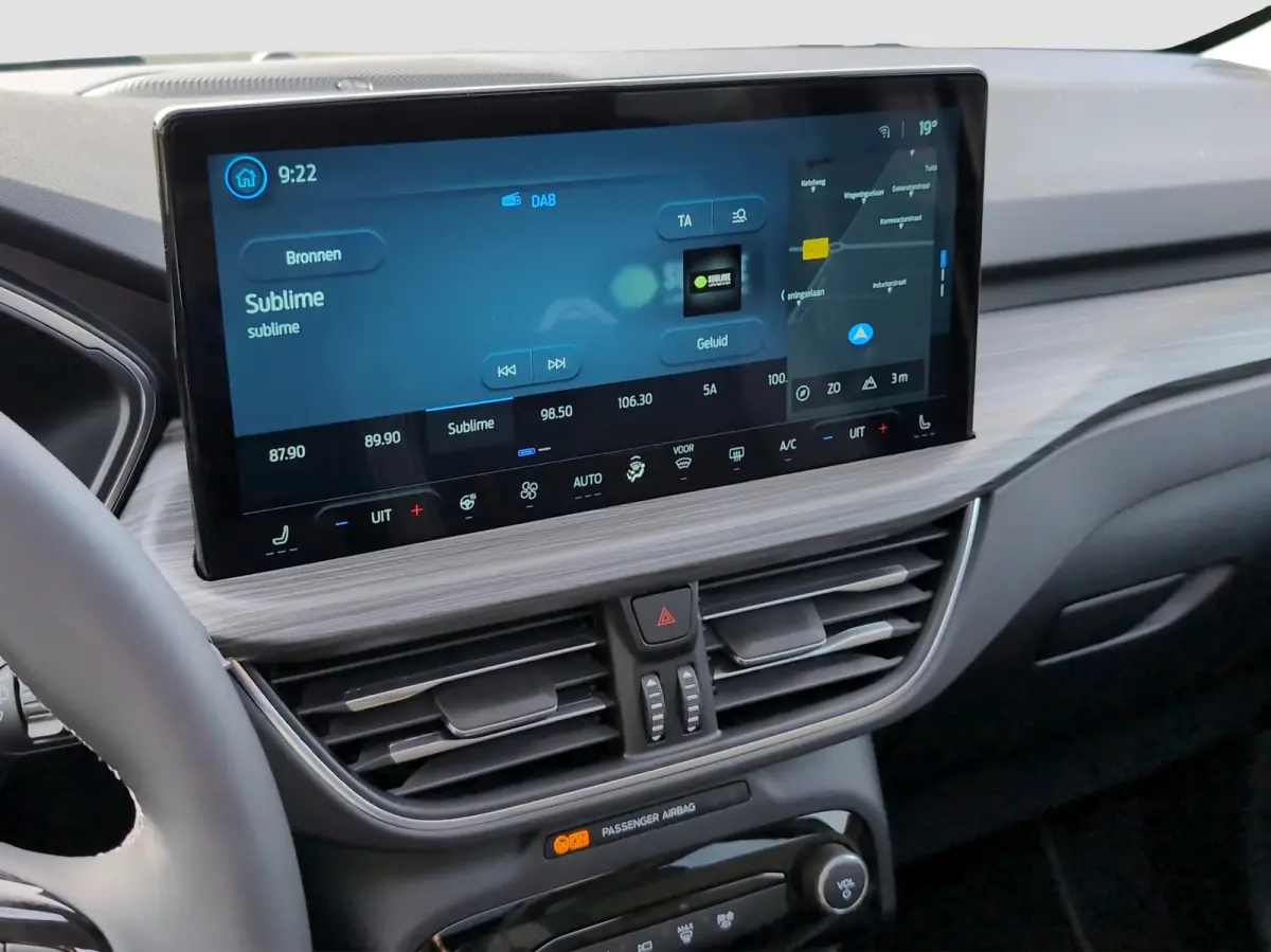 Plug-In Hybrid Active X | TREKHAAK | PANO | PREMIUM AUDIO | MATRIX LED | Matrix-LED-koplamp | Panoramisch zonnedak elektrisch | Sound-systeem Bang & Olufsen Play