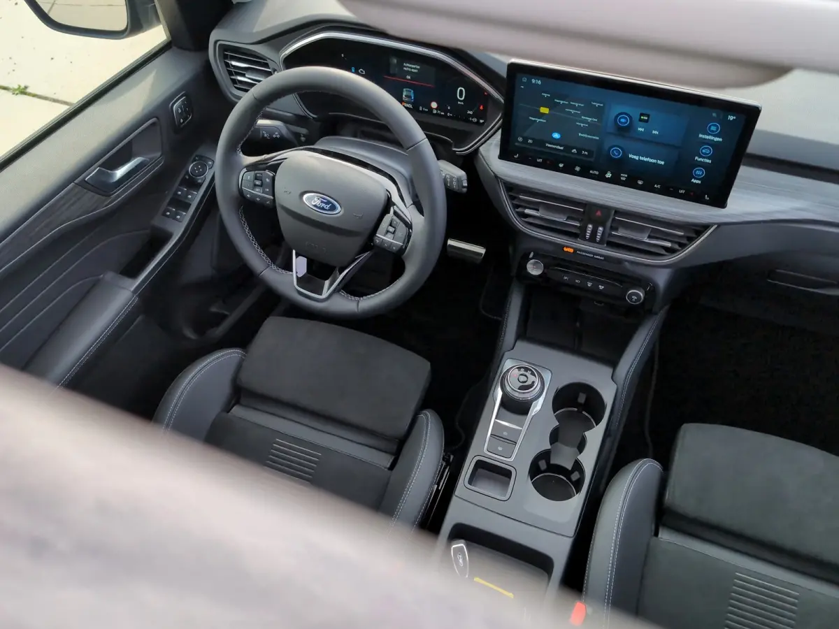 Plug-In Hybrid Active X | TREKHAAK | PANO | PREMIUM AUDIO | MATRIX LED | Matrix-LED-koplamp | Panoramisch zonnedak elektrisch | Sound-systeem Bang & Olufsen Play