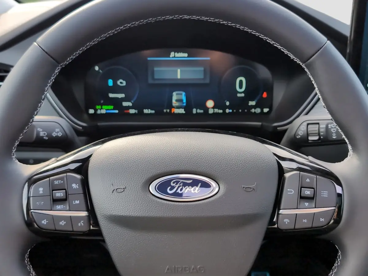 Plug-In Hybrid Active X | TREKHAAK | PANO | PREMIUM AUDIO | MATRIX LED | Matrix-LED-koplamp | Panoramisch zonnedak elektrisch | Sound-systeem Bang & Olufsen Play
