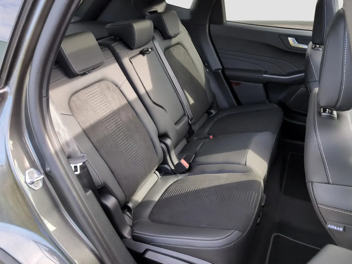 Plug-In Hybrid Active X | TREKHAAK | PANO | PREMIUM AUDIO | MATRIX LED | Matrix-LED-koplamp | Panoramisch zonnedak elektrisch | Sound-systeem Bang & Olufsen Play