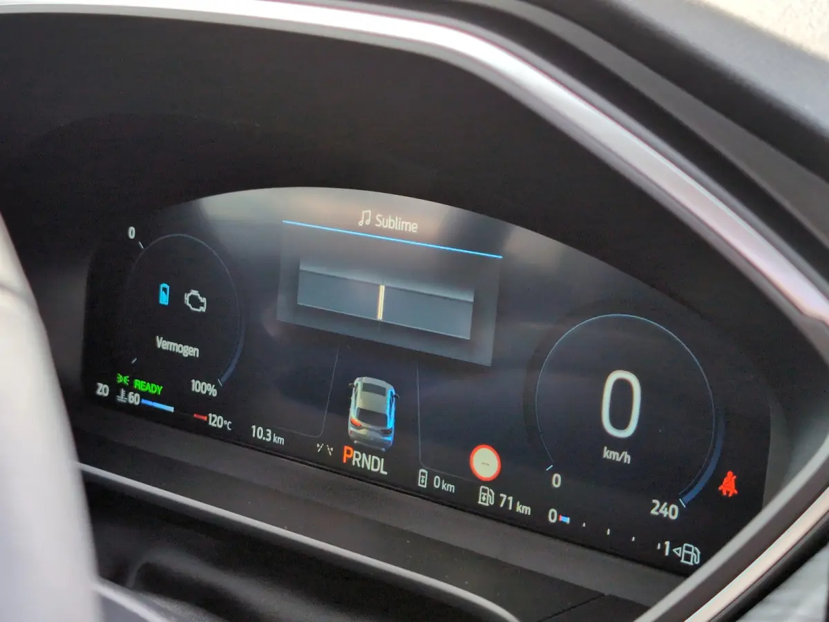 Plug-In Hybrid Active X | TREKHAAK | PANO | PREMIUM AUDIO | MATRIX LED | Matrix-LED-koplamp | Panoramisch zonnedak elektrisch | Sound-systeem Bang & Olufsen Play