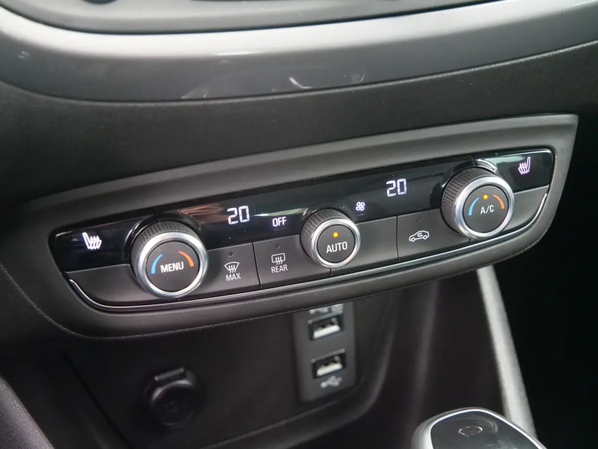 1.2 Turbo Elegance 131Pk Apple Carplay / Camera / Winterpakket / Cruise Control