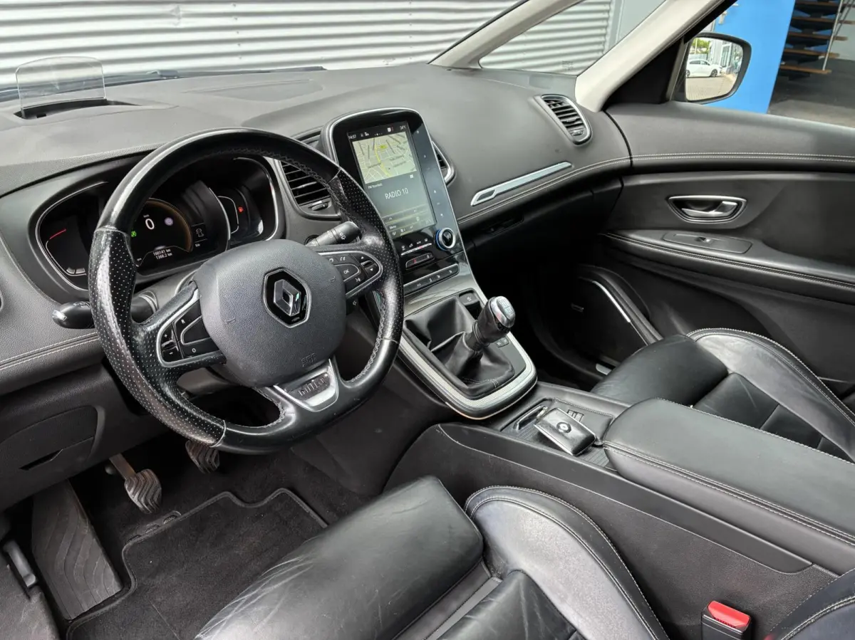 1.2 TCe Intens 7 Persoons CarPlay 2018 vol opties leer massage nw distributieriem eerste eigenaar