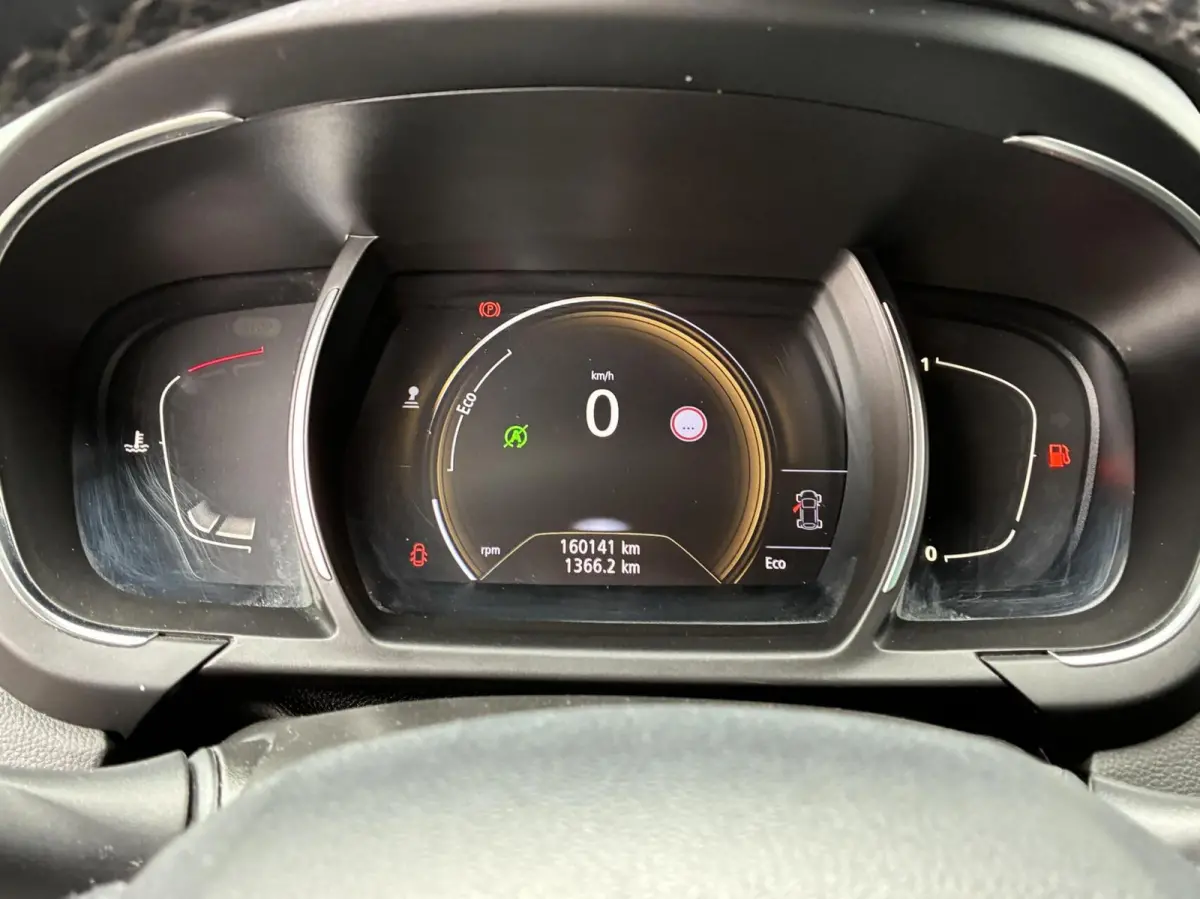 1.2 TCe Intens 7 Persoons CarPlay 2018 vol opties leer massage nw distributieriem eerste eigenaar
