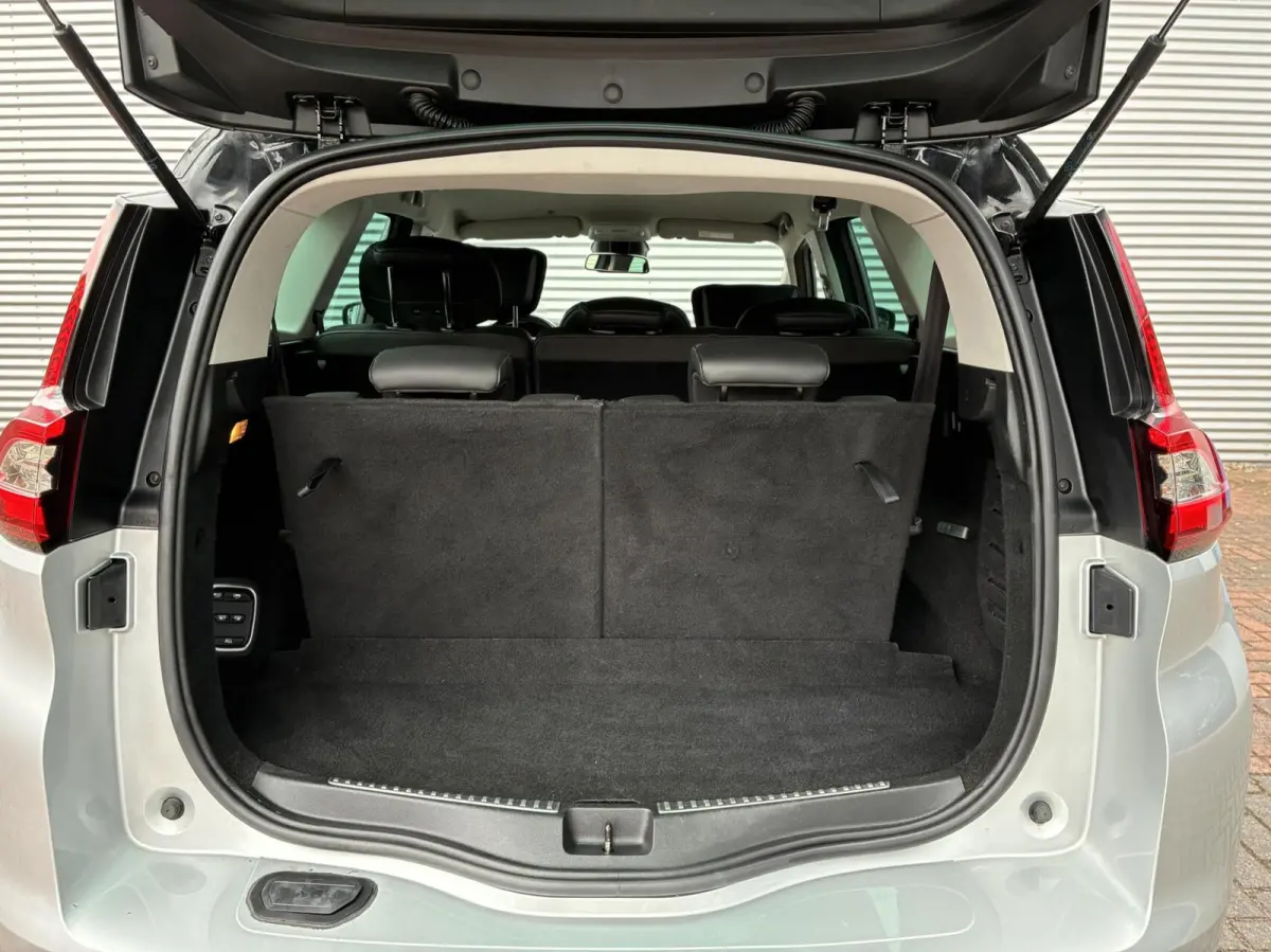 1.2 TCe Intens 7 Persoons CarPlay 2018 vol opties leer massage nw distributieriem eerste eigenaar