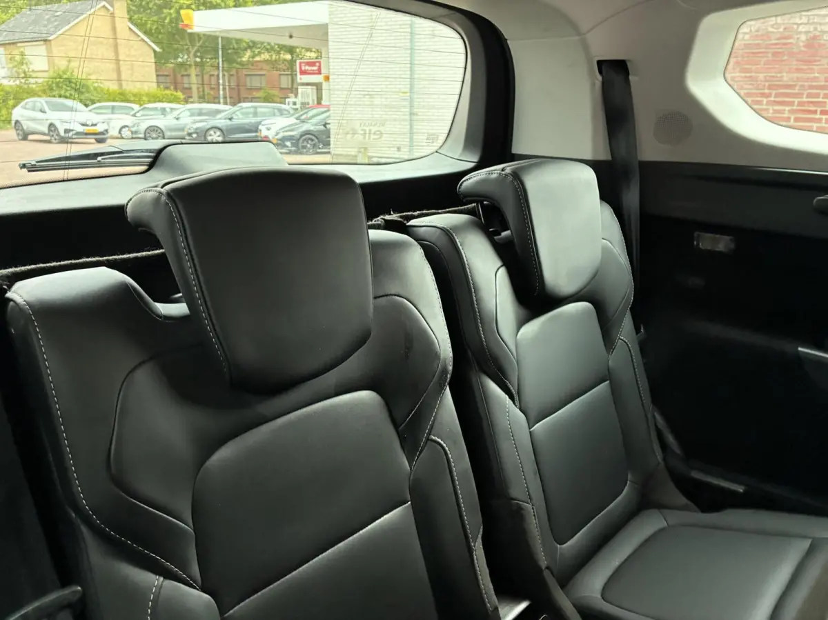 1.2 TCe Intens 7 Persoons CarPlay 2018 vol opties leer massage nw distributieriem eerste eigenaar