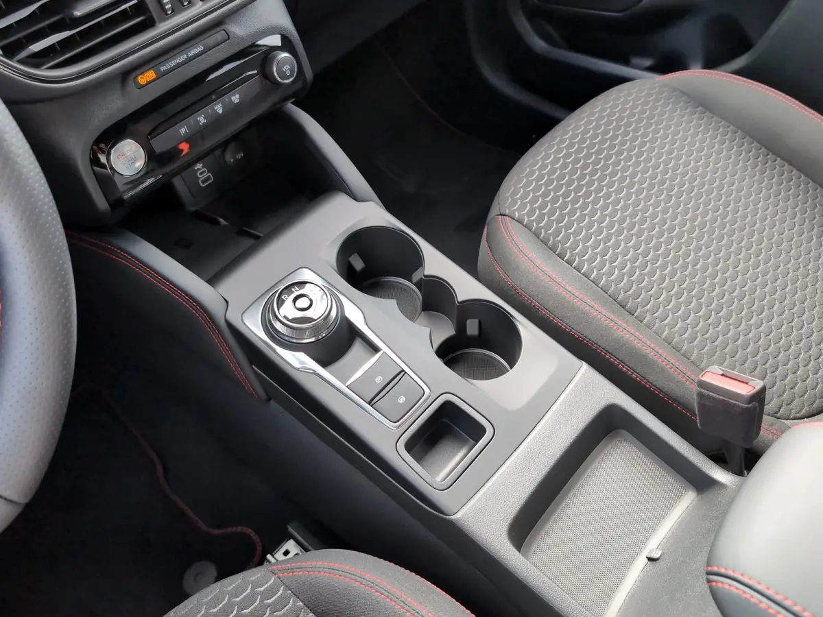 Plug-In Hybrid ST-Line | TREKHAAK | WINTER PAKKET | ADAPTIEVE CRUISE CONTROL | DRAADLOZE CARPLAY | Achteruitrijcamera | Adaptive cruisecontrol (Adaptive Cruise Control) | Stoelverwarming ach