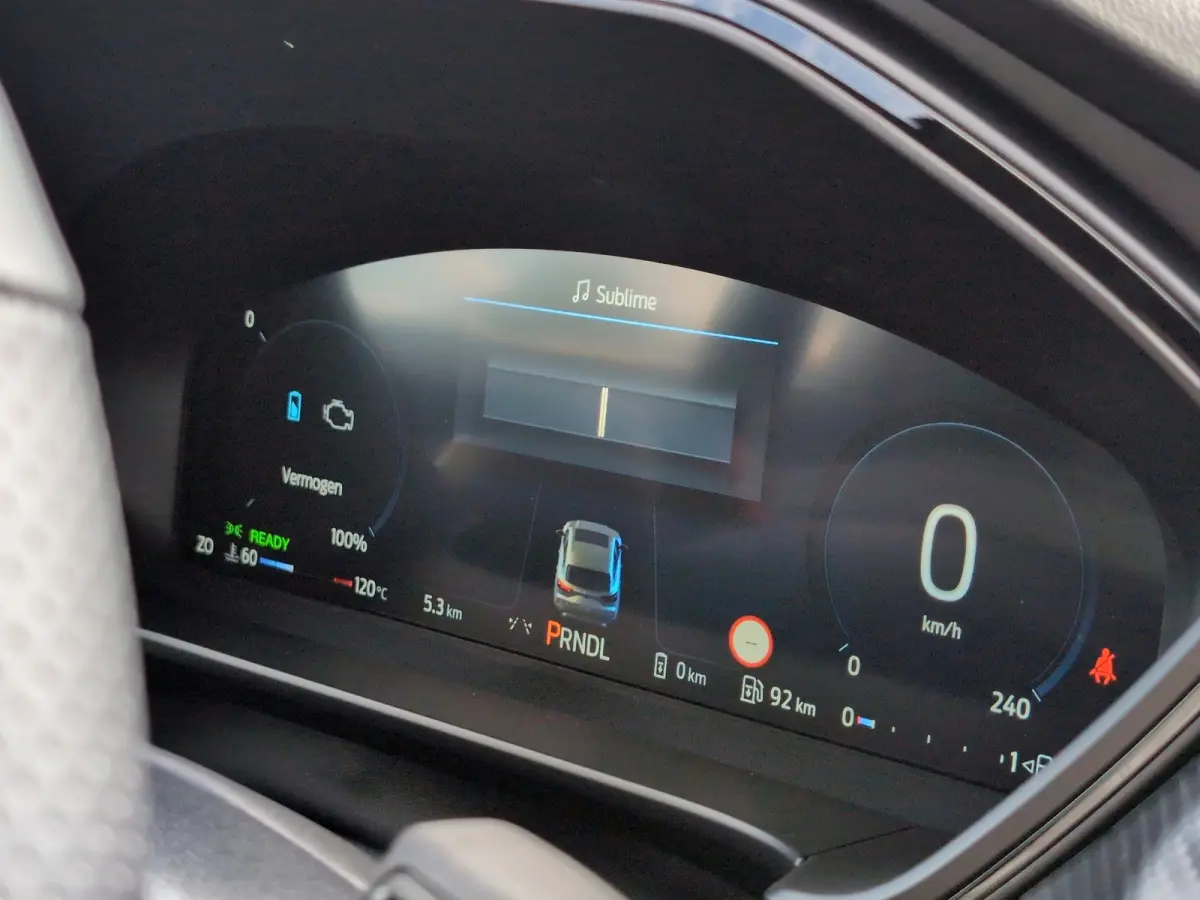 Plug-In Hybrid ST-Line | TREKHAAK | WINTER PAKKET | ADAPTIEVE CRUISE CONTROL | DRAADLOZE CARPLAY | Achteruitrijcamera | Adaptive cruisecontrol (Adaptive Cruise Control) | Stoelverwarming ach