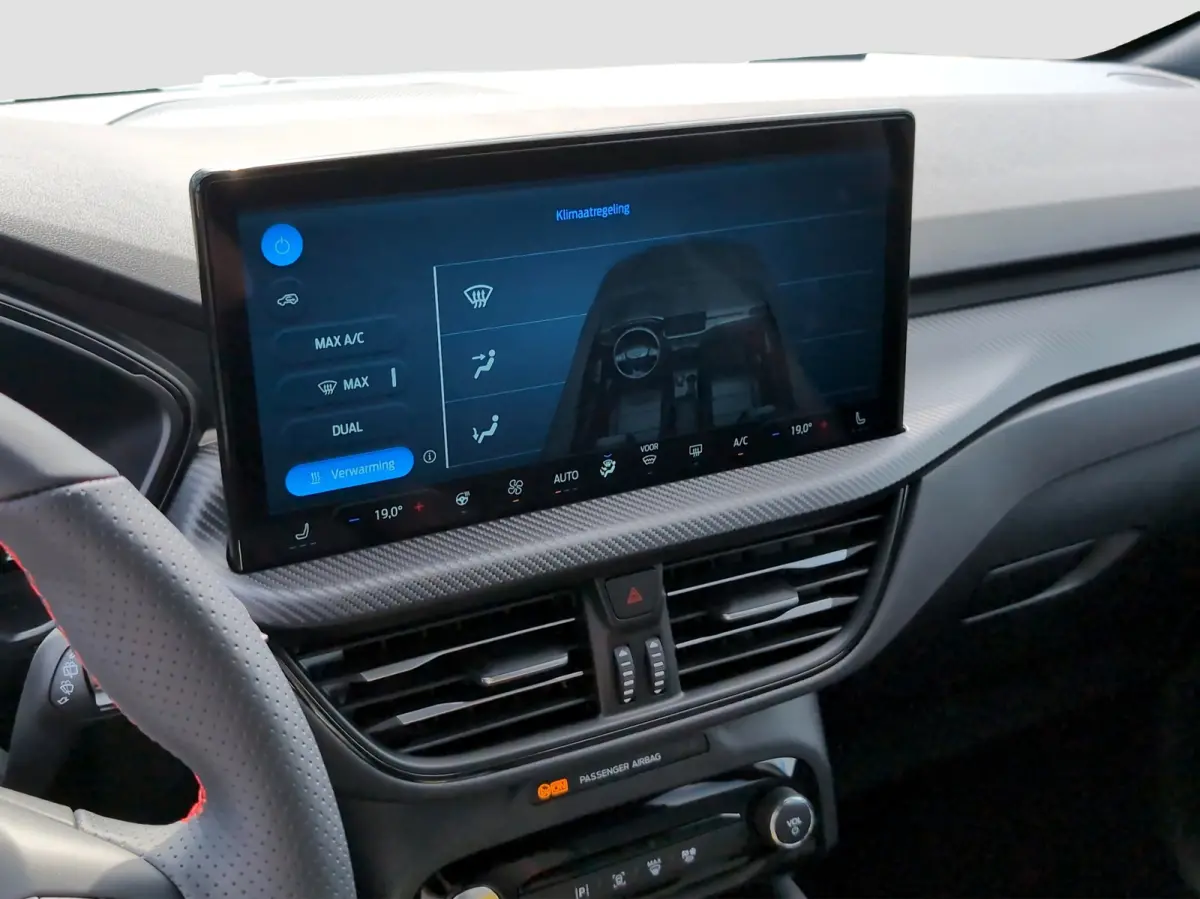 Plug-In Hybrid ST-Line | TREKHAAK | WINTER PAKKET | ADAPTIEVE CRUISE CONTROL | DRAADLOZE CARPLAY | Achteruitrijcamera | Adaptive cruisecontrol (Adaptive Cruise Control) | Stoelverwarming ach