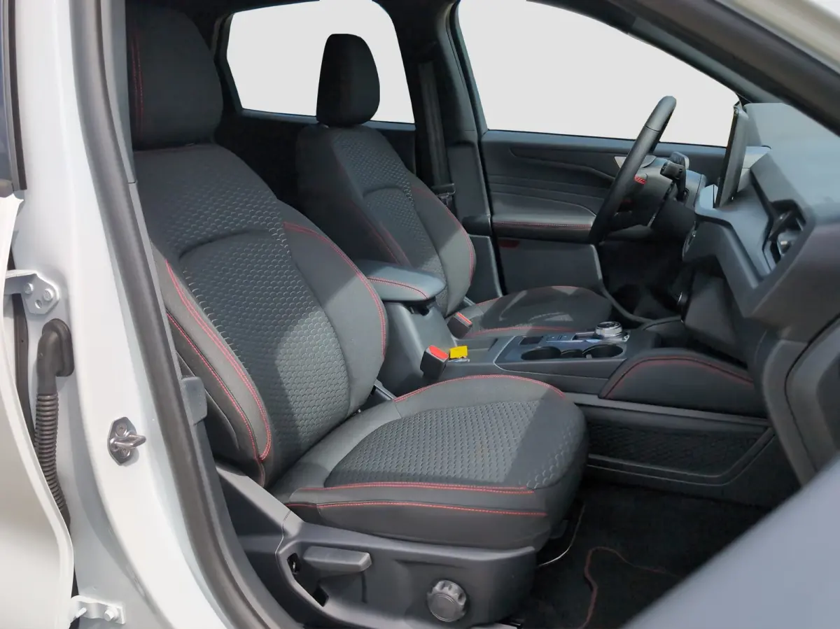 Plug-In Hybrid ST-Line | TREKHAAK | WINTER PAKKET | ADAPTIEVE CRUISE CONTROL | DRAADLOZE CARPLAY | Achteruitrijcamera | Adaptive cruisecontrol (Adaptive Cruise Control) | Stoelverwarming ach