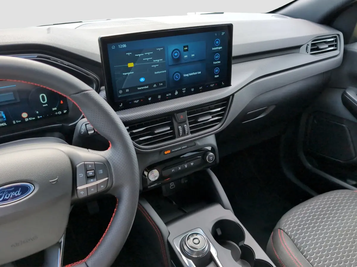 Plug-In Hybrid ST-Line | TREKHAAK | WINTER PAKKET | ADAPTIEVE CRUISE CONTROL | DRAADLOZE CARPLAY | Achteruitrijcamera | Adaptive cruisecontrol (Adaptive Cruise Control) | Stoelverwarming ach