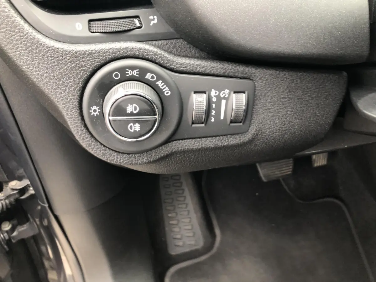 Cross 1.4 Turbo MultiAir S-Design Cross AUTOMAAT|NAVI|CLIMATE|APPLE/ANDROID|CAMERA|18"