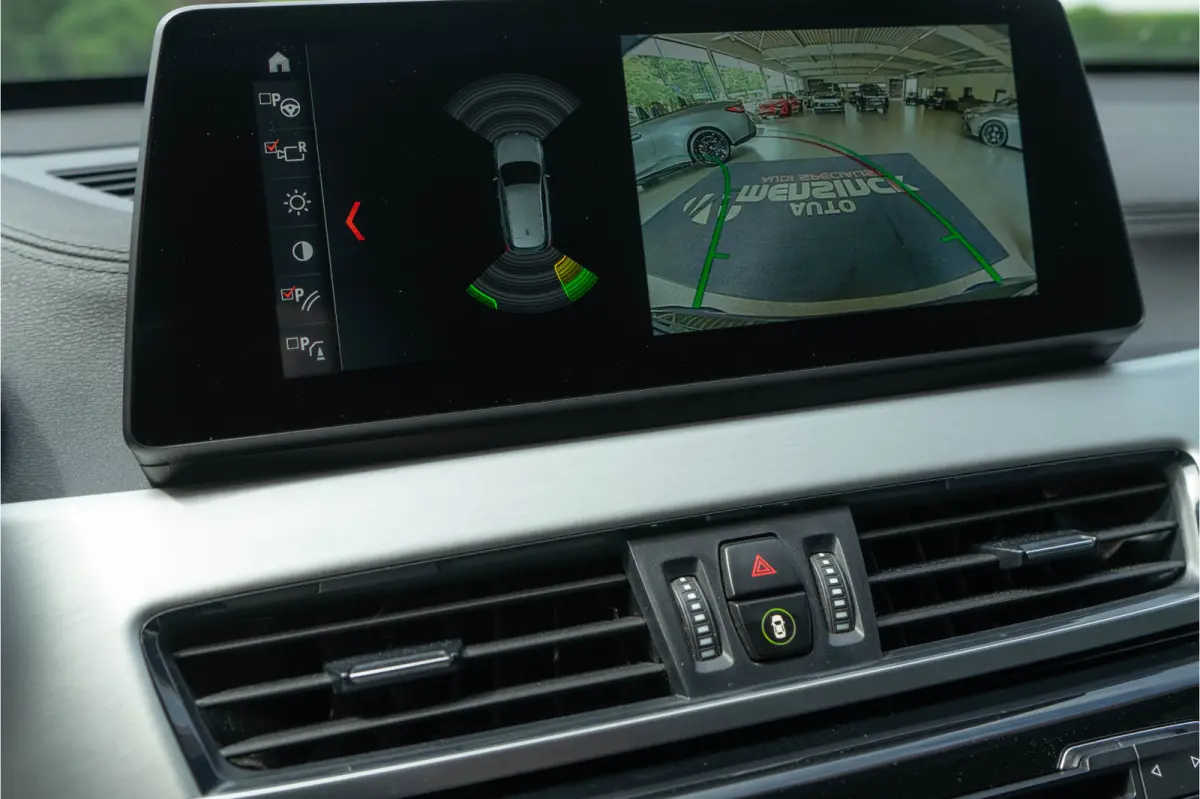xDrive25e High Executive Edition / M-Sport/ Virtual Cockpit/ Afneembare Trekhaak/ 93kW (126PK)