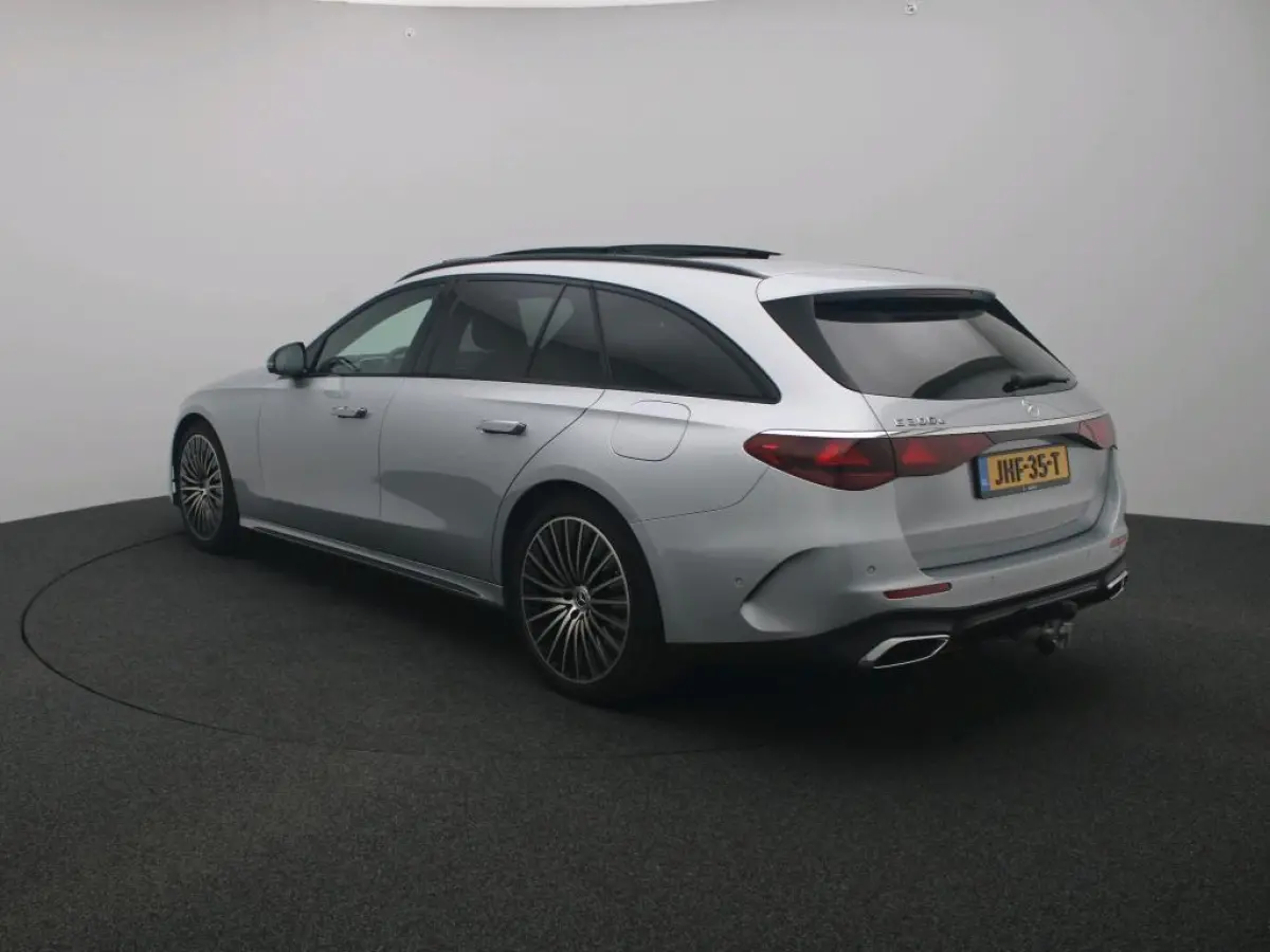 300 e Sport Edition / Panorama-dak / Memory-Stoelen / Stoel-Ventilatie / Superscreen /