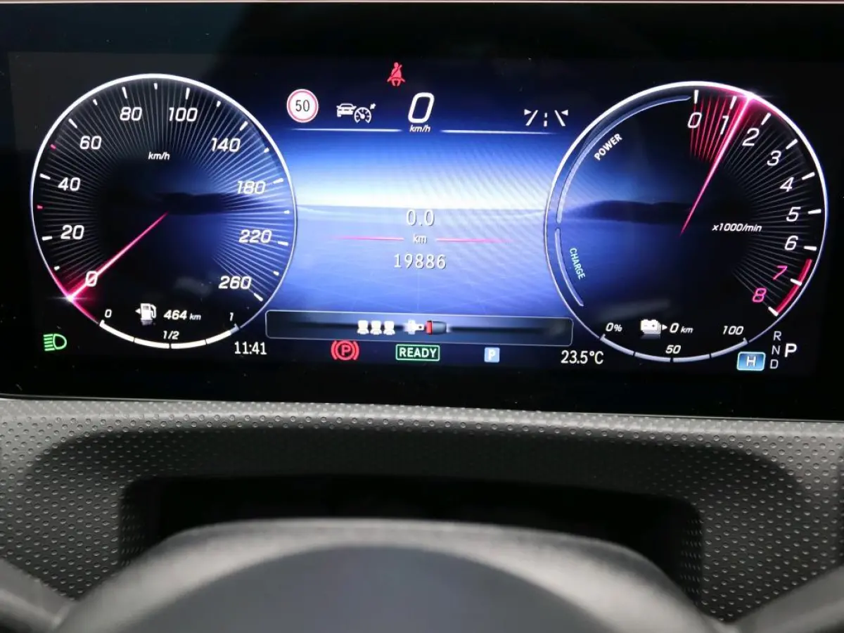 250 e Business Solution AMG / Panaroma-dak / Memory-Stoelen / Night-Pakket / Headup-Display /
