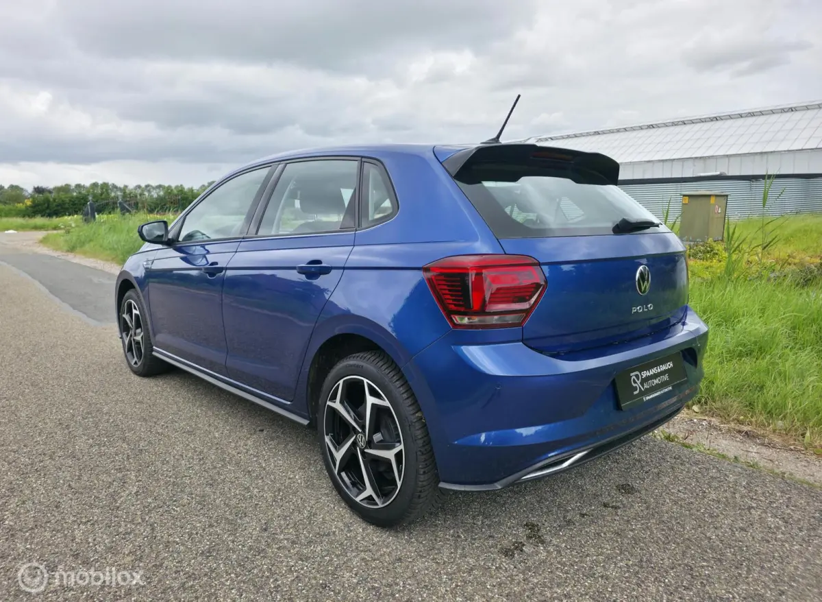 1.0 TSI R-Line / Navi / Camera / Carplay