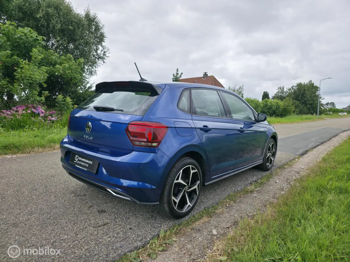 1.0 TSI R-Line / Navi / Camera / Carplay