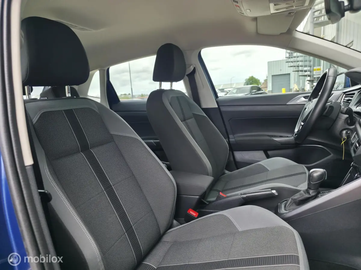 1.0 TSI R-Line / Navi / Camera / Carplay