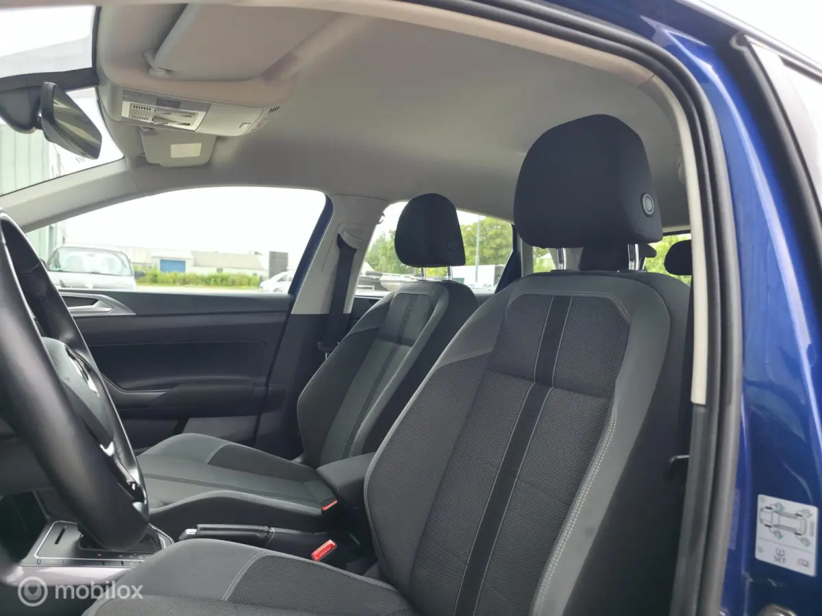 1.0 TSI R-Line / Navi / Camera / Carplay