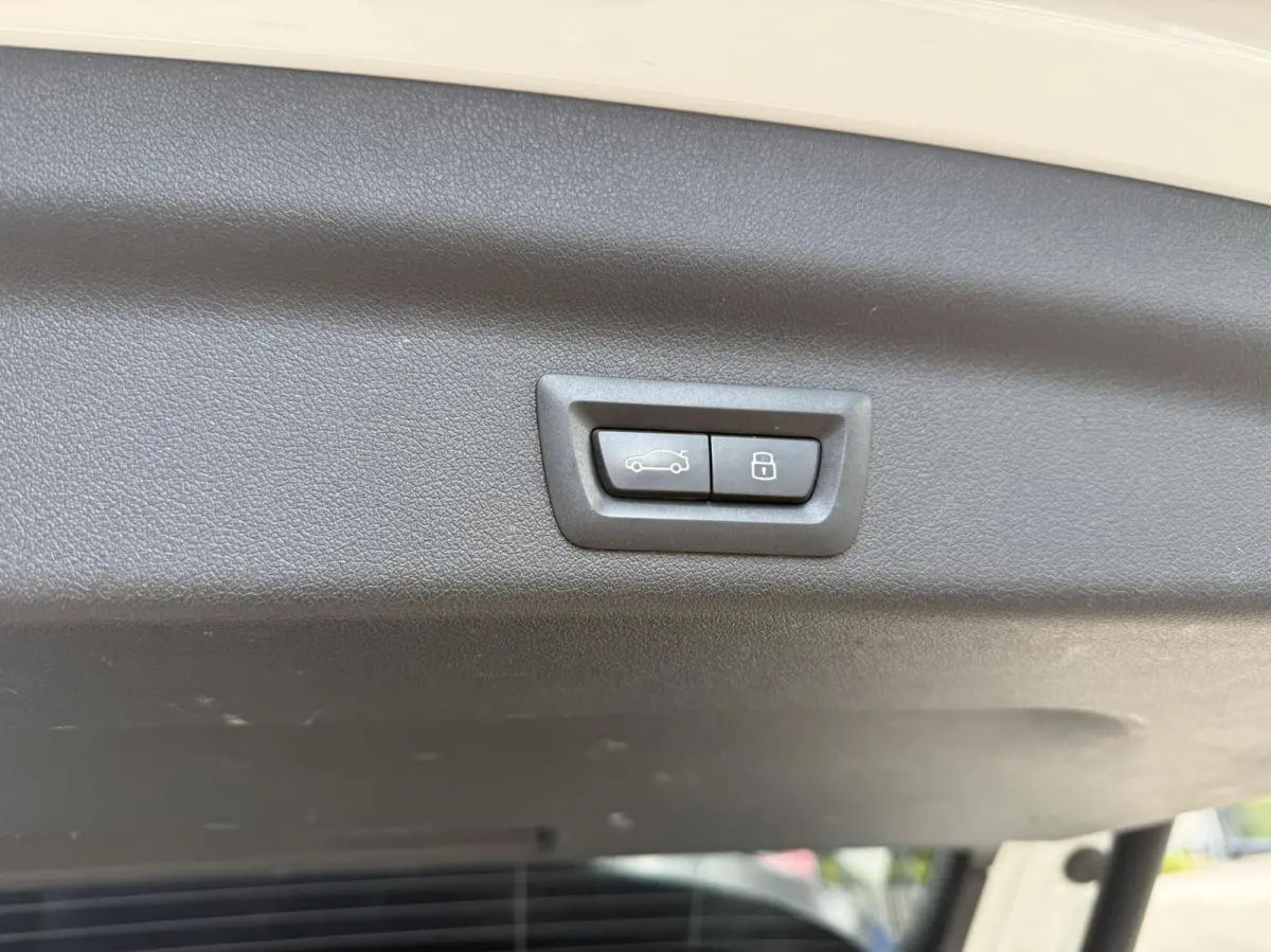 eDrive20 67 kWh Leder bekleding stoelverwarming
