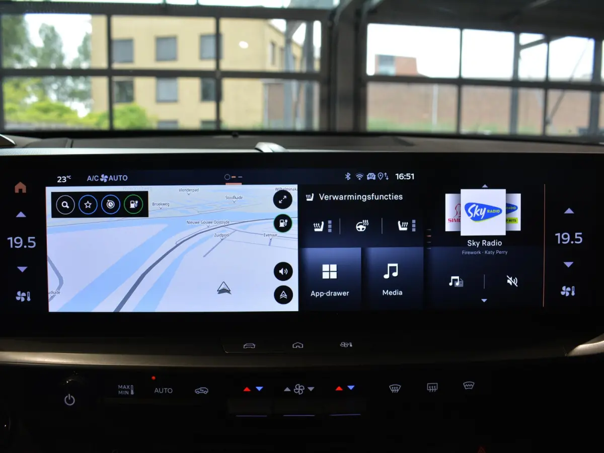 GS 73 kWh | Panorama dak | Camera | Apple Carplay/Android Auto