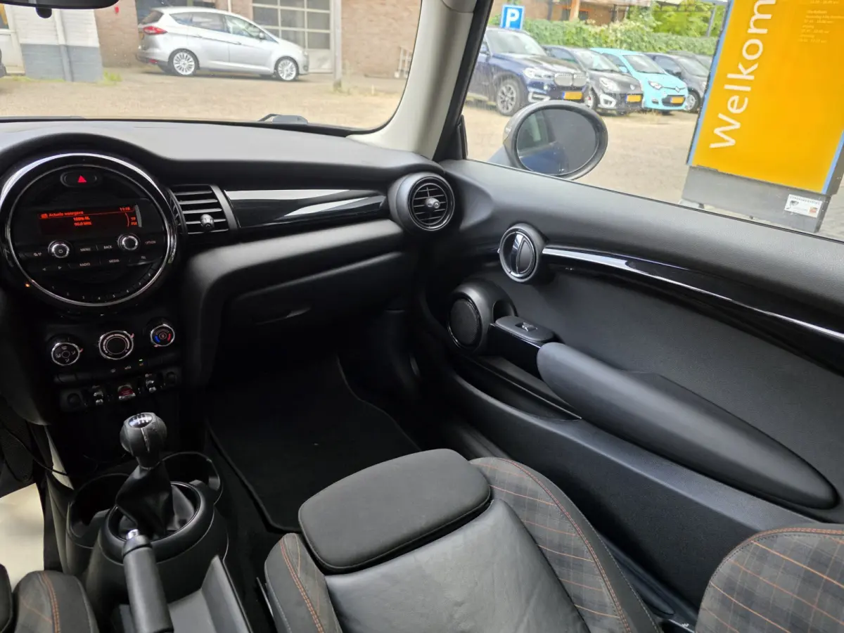1.5 Cooper Chili / CARPLAY / AIRCO