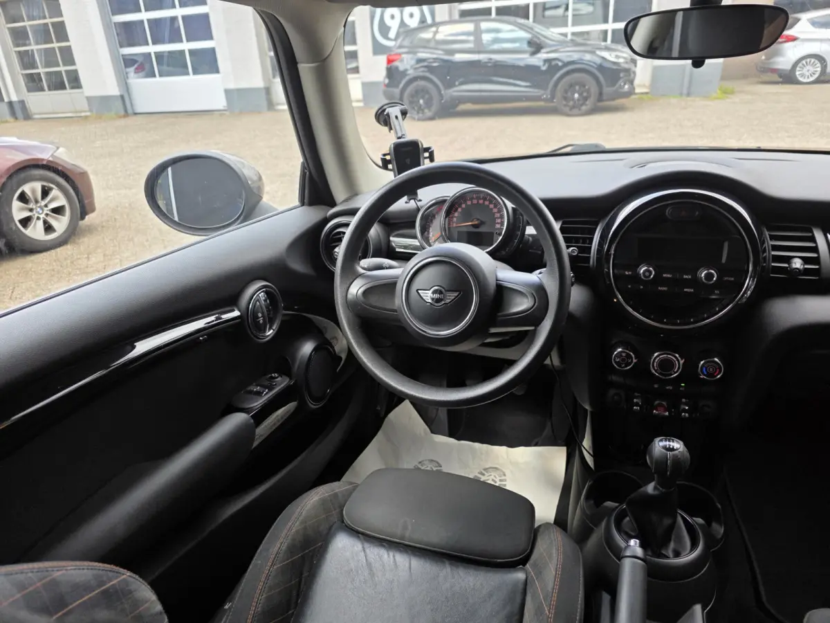 1.5 Cooper Chili / CARPLAY / AIRCO
