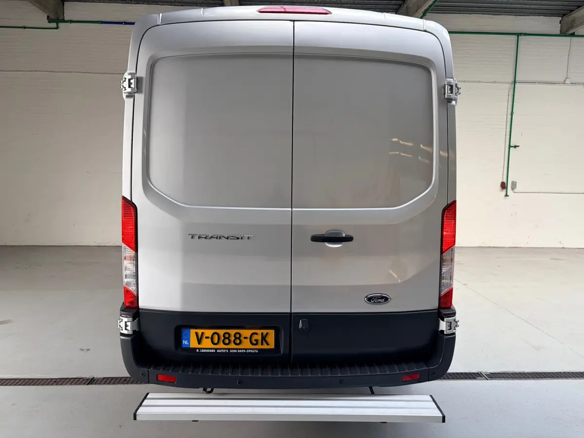 Servicewagen 350 2.0 TDCI 131PK euro6 L2H2 3Persoons Trend 3Persoons, Sortimo werkplaats inrichting, RIJKLAARPRIJS