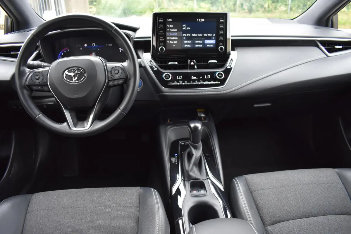 1.8 Hybrid Dynamic | Carplay | Lane Assist | Cruise Control |