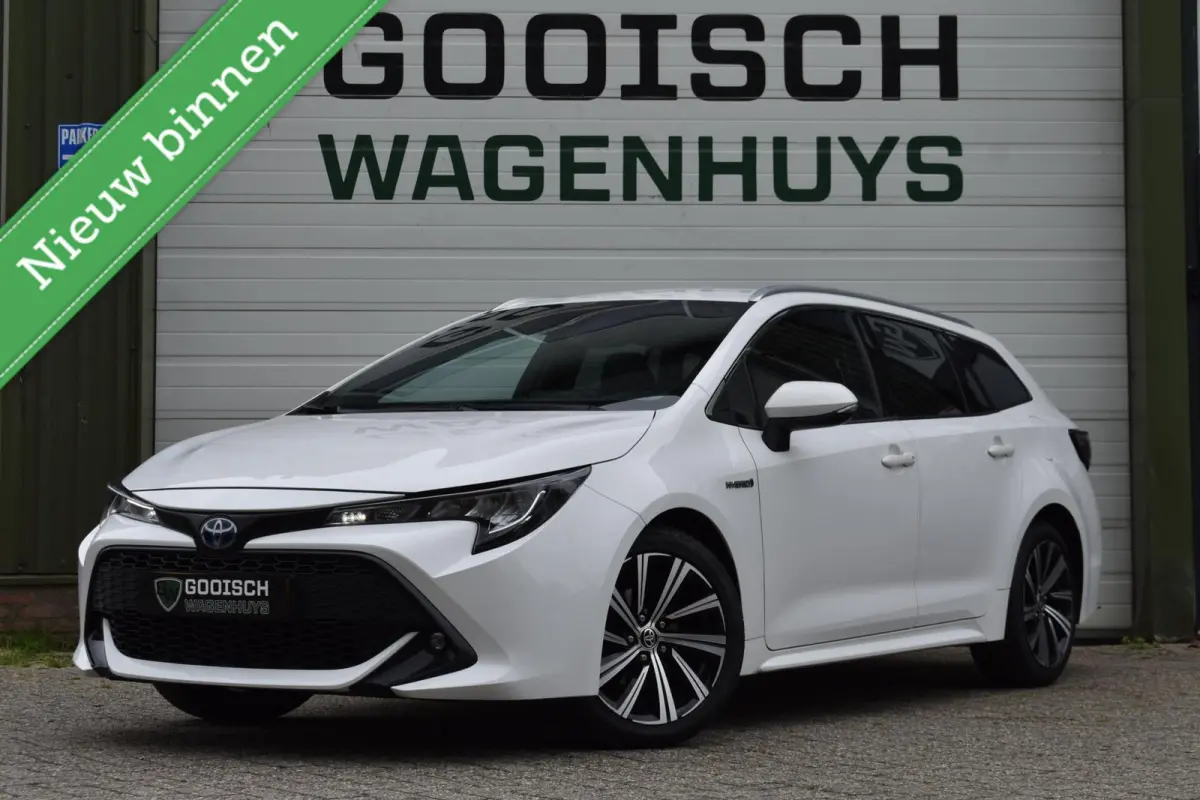 1.8 Hybrid Dynamic | Carplay | Lane Assist | Cruise Control |