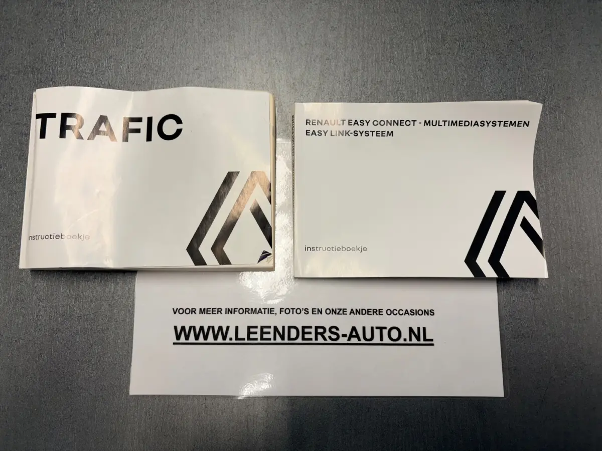 2.0 dCi 110pk euro6 T30 L2H1 Comfort 3Persoons, Airco, CruiseControl, Trekhaak, RIJKLAARPRIJS! NEDERLANDSE BUS!